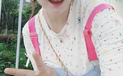 吃着饭做着爱的视频